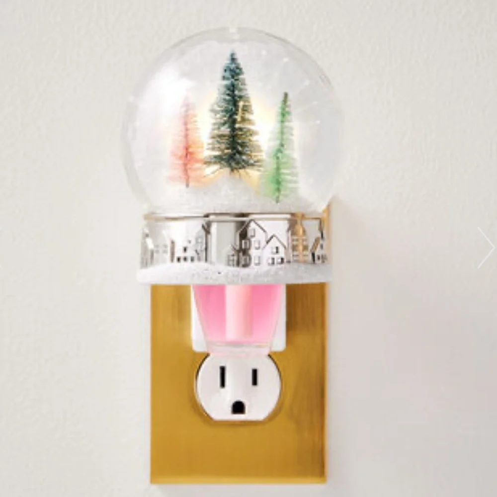 BATH AND BODY WORKS SNOWGLOBE FIBER OPTIC NIGHTLIGHT WALLFLOWER PLUG